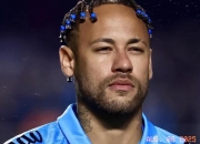 开云官网-包含巴黎主场大胜，内马尔梅开二度破门的词条