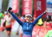 开云体育官方网站-挪威女足选手表现抢眼，国际赛事斩金而归的简单介绍