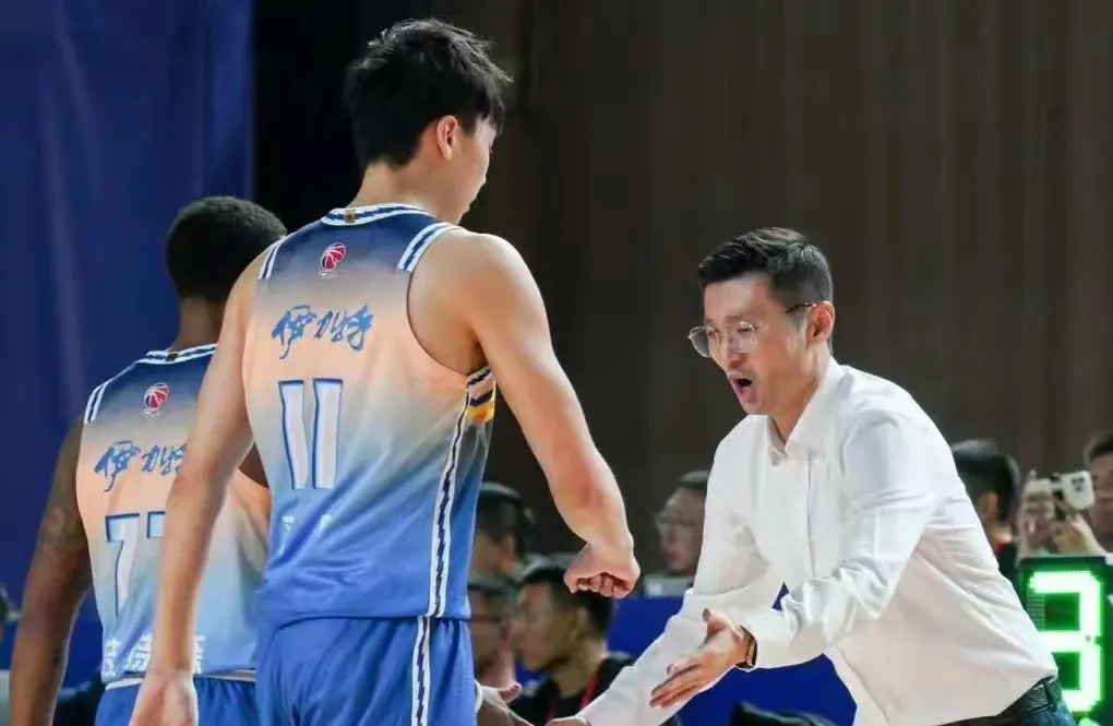 河北队取得重要胜利,实力逐渐增强 河北队取得重要胜利,实力逐渐增强