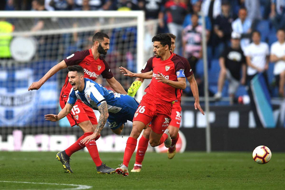 关于比利亚雷亚尔主场告负，状态低迷令人担忧的信息