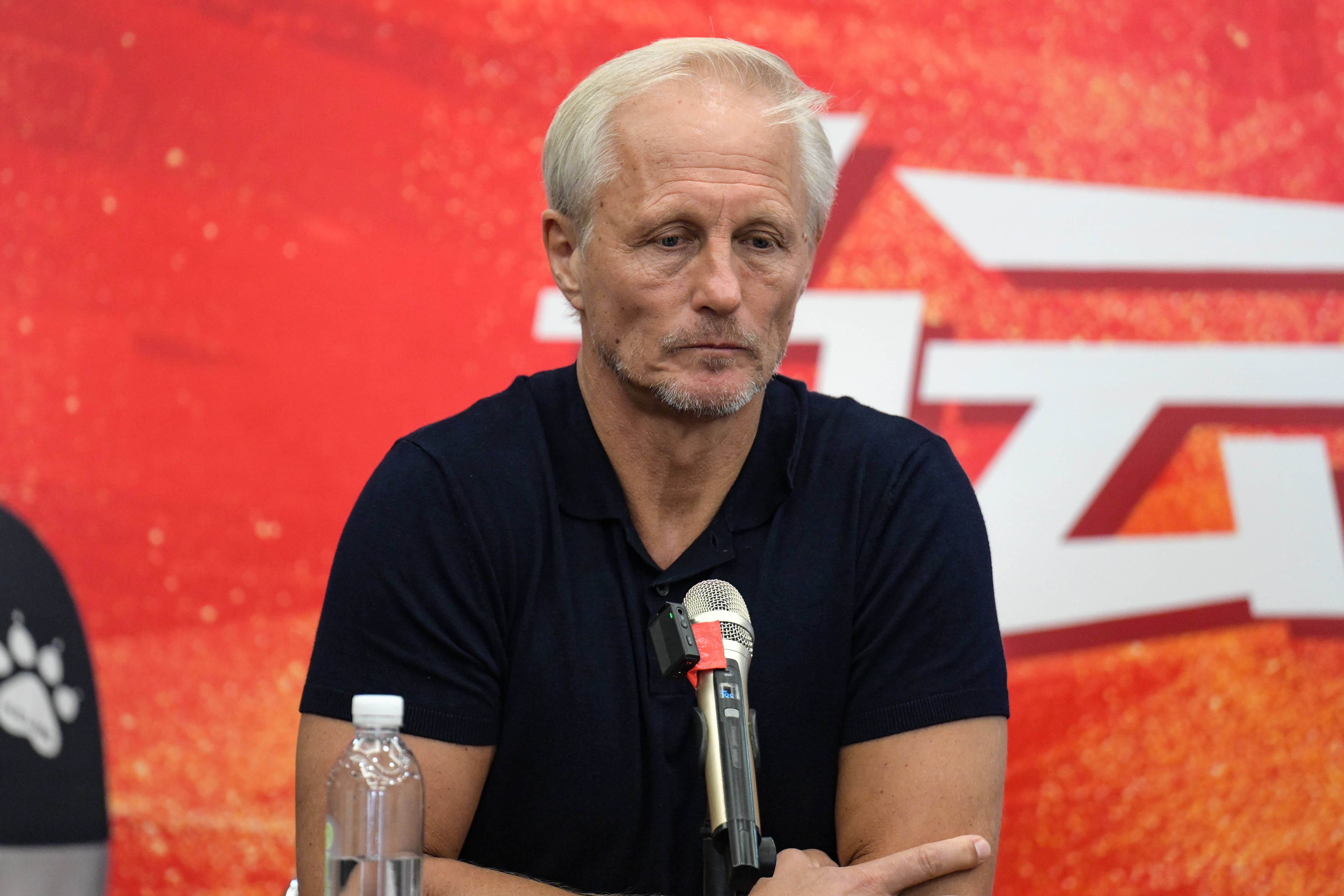 公牛主帅批评球员态度，要求提升防守水平的简单介绍