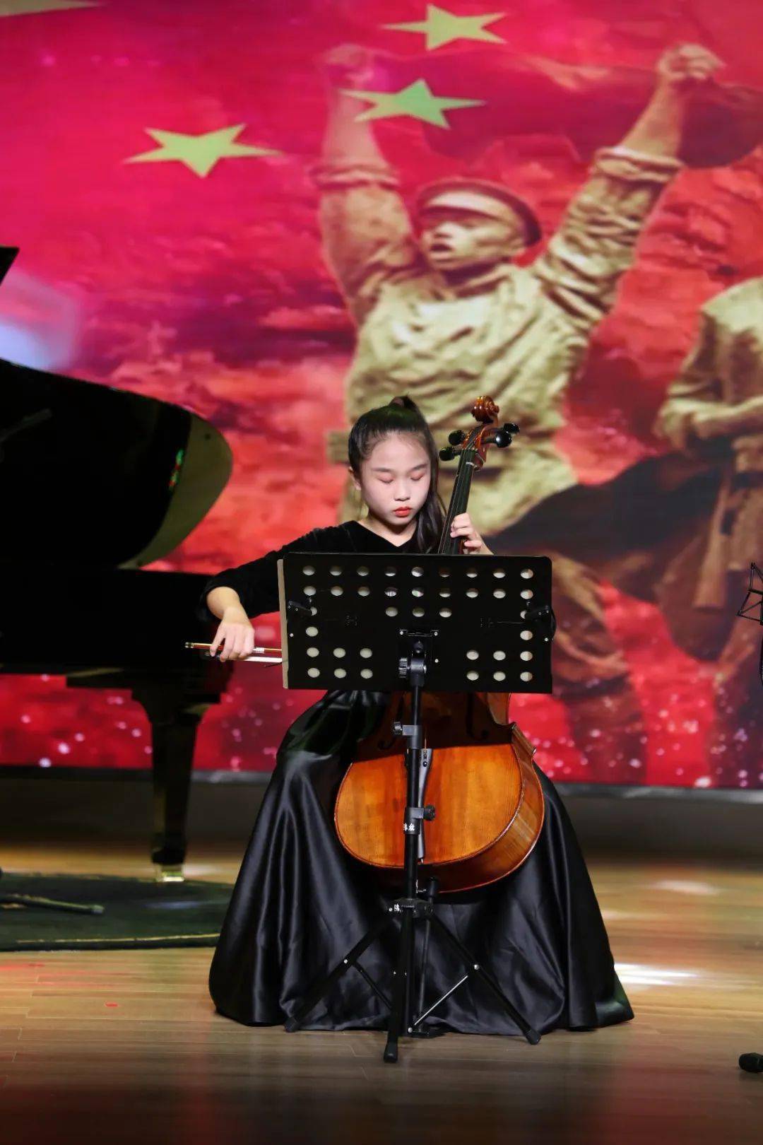 太阳战胜爵士,唱着胜利的颂歌 太阳战胜爵士,唱着胜利的颂歌