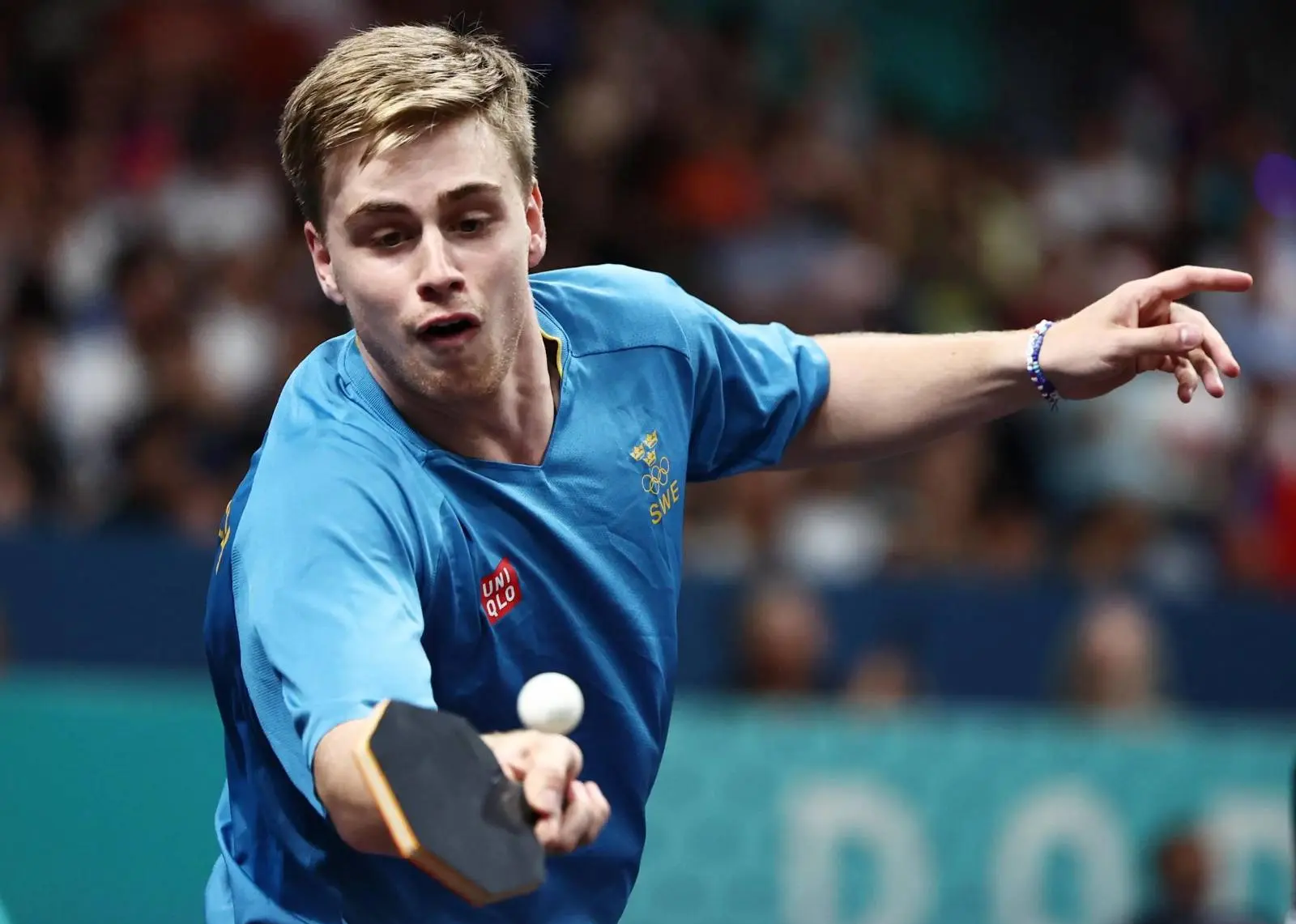 瑞典球员在比赛中展现出色技术