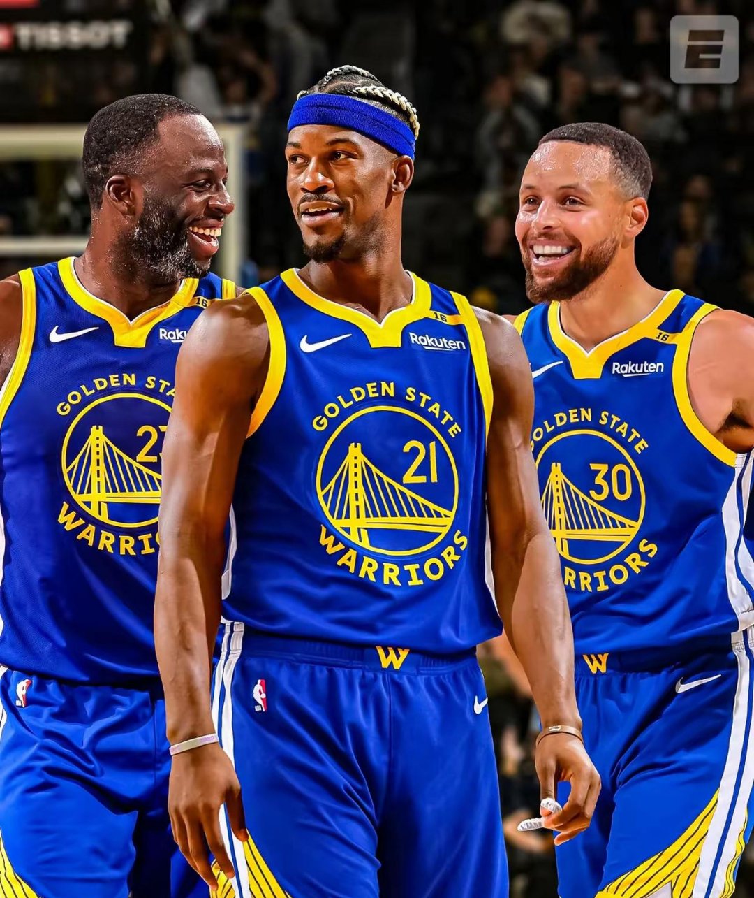 勇士遭逢连败,困境中展现强大团队凝聚力 勇士遭逢连败,困境中展现强大团队凝聚力