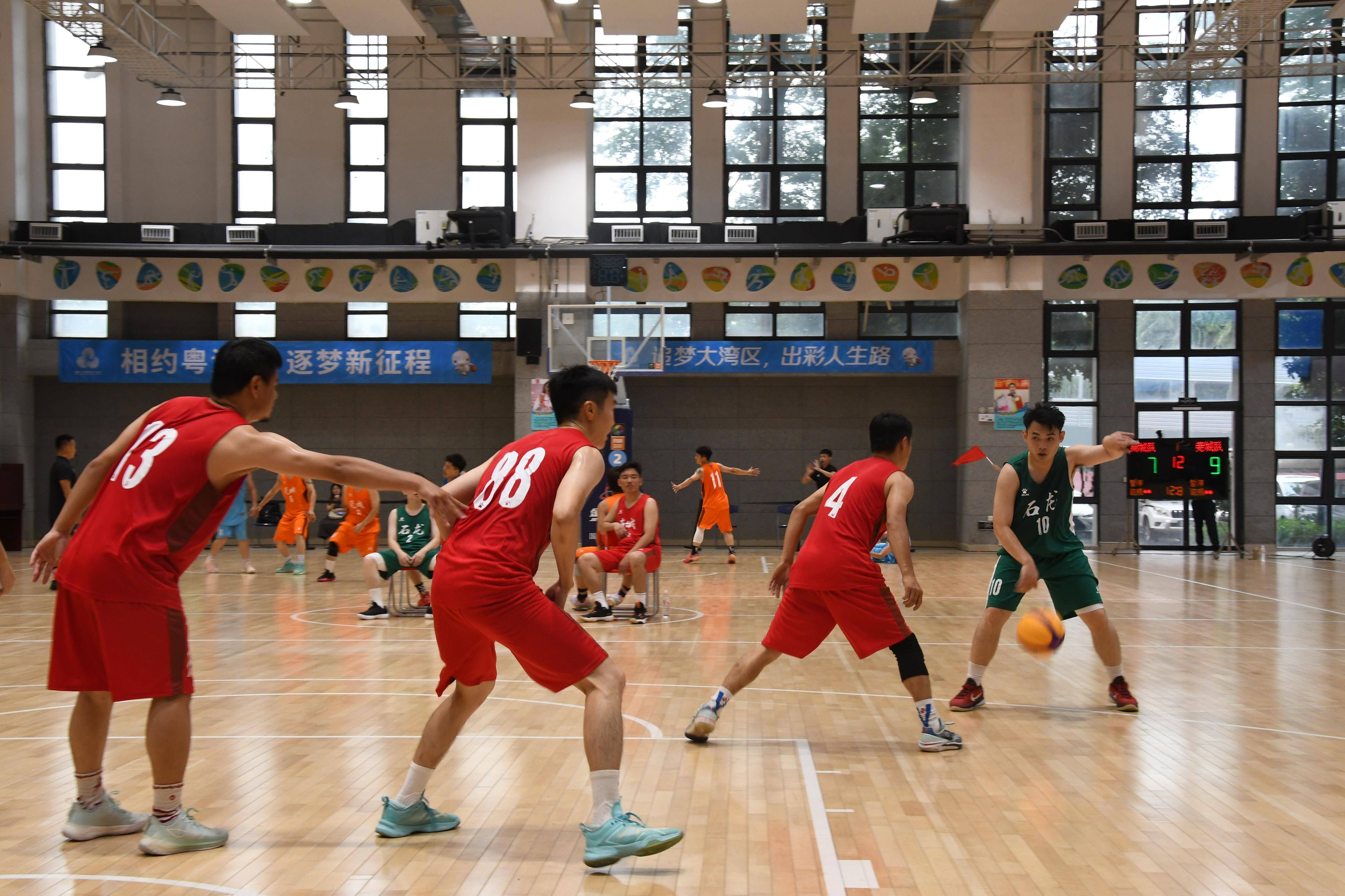 关于热血男儿!国内篮球赛事激情澎湃的信息 关于热血男儿!国内篮球赛事激情澎湃的信息