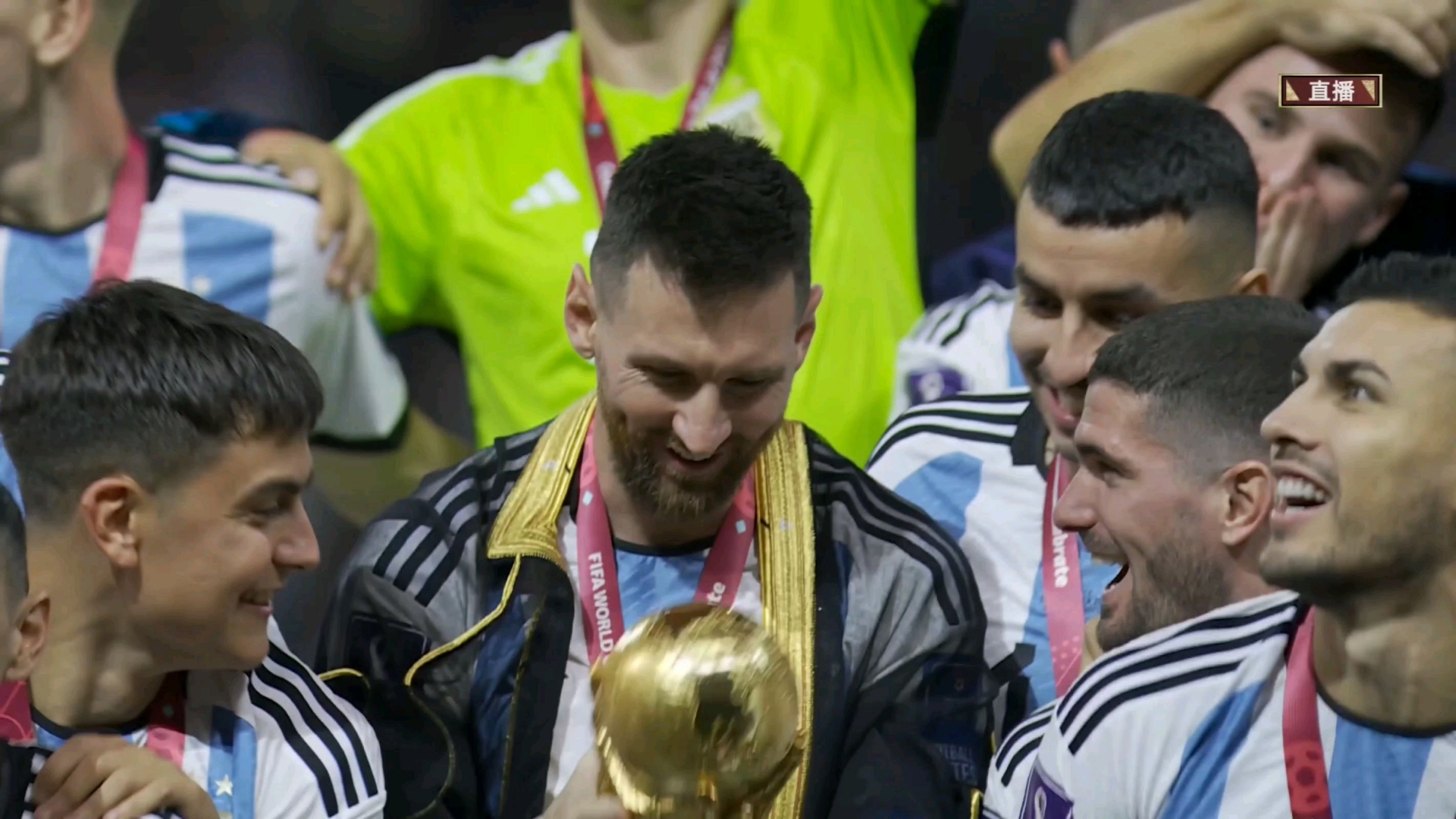 拳击比赛中阿根廷选手获得铜牌 拳击比赛中阿根廷选手获得铜牌