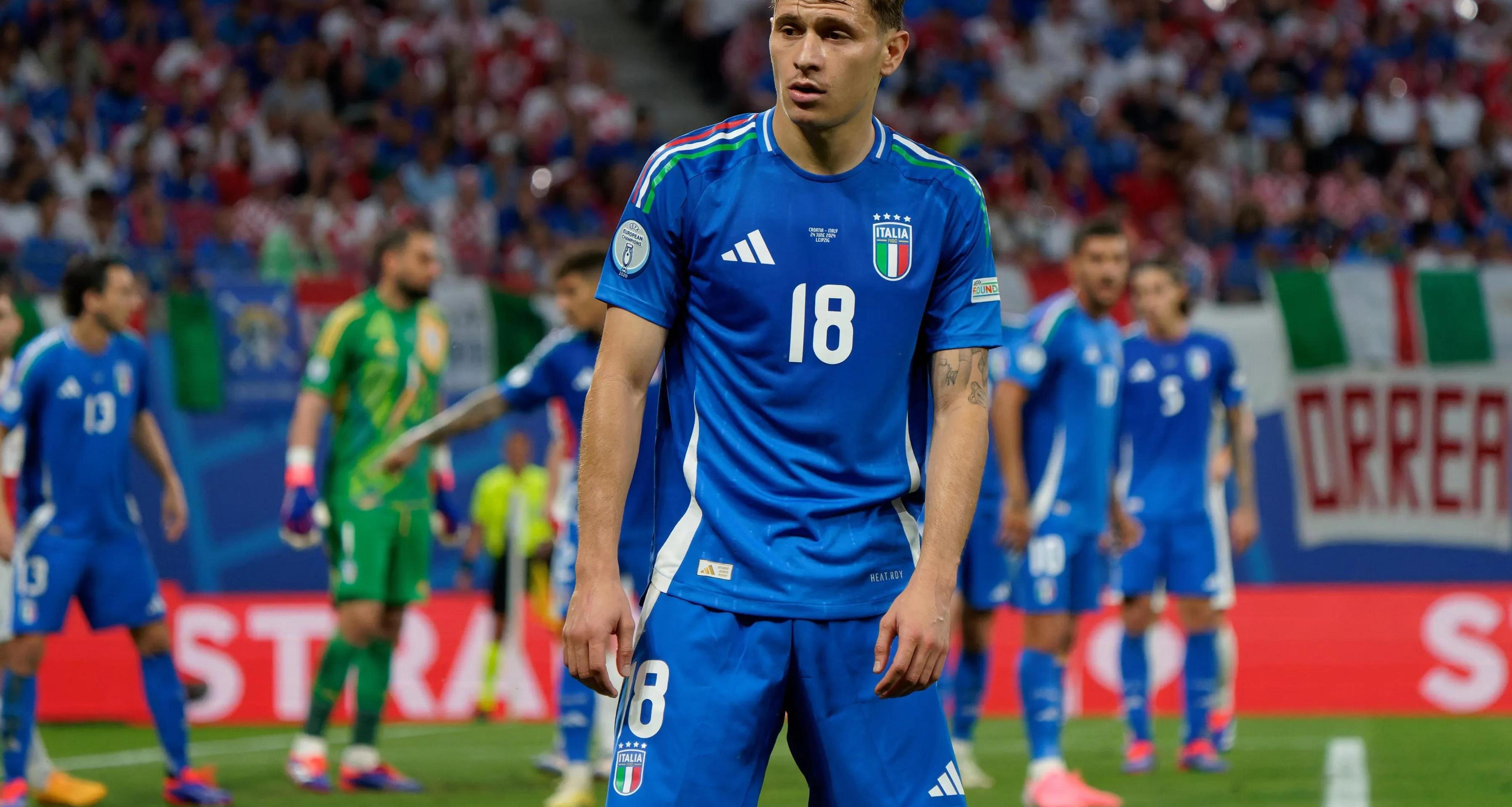 意大利队在欧洲预选赛中意外失利,形势严峻 意大利队在欧洲预选赛中意外失利,形势严峻