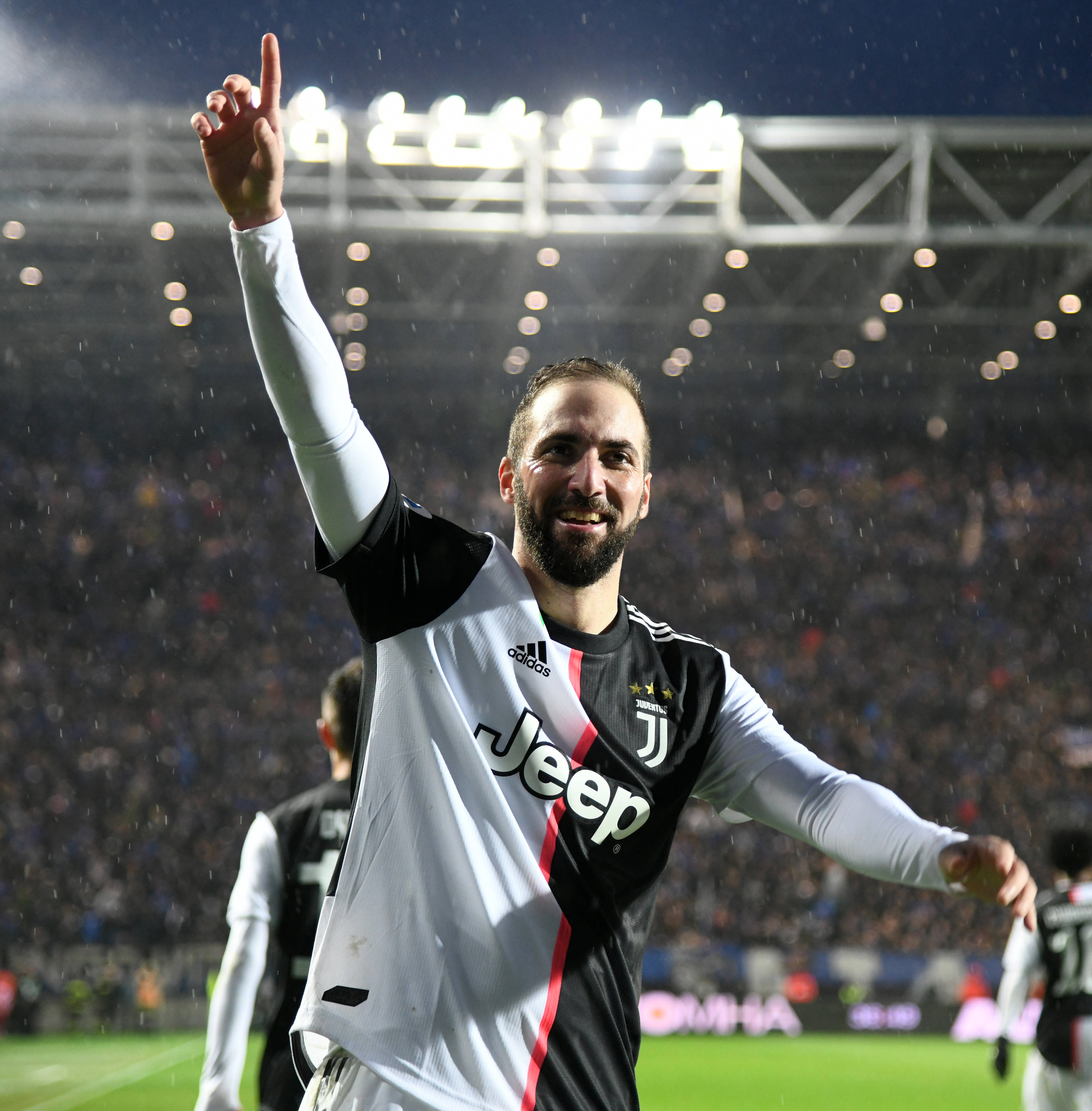 尤文图斯主场征服对手，继续豪取胜利