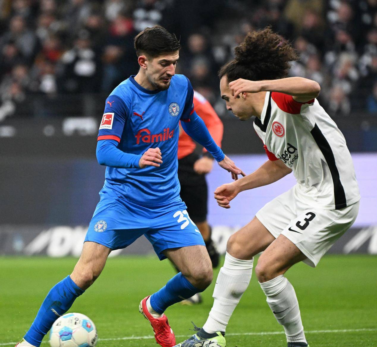 法兰克福喜迎连胜!主场击败沃尔夫斯堡 法兰克福喜迎连胜!主场击败沃尔夫斯堡