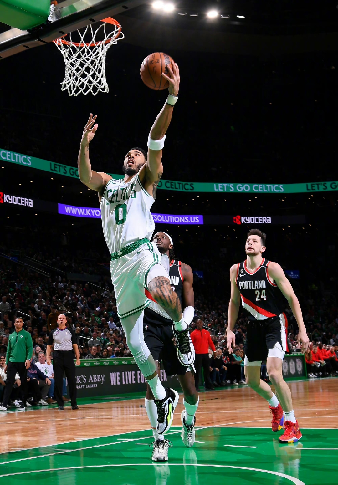 关于开拓者再战队史最佳战绩,士气大振的信息 关于开拓者再战队史最佳战绩,士气大振的信息