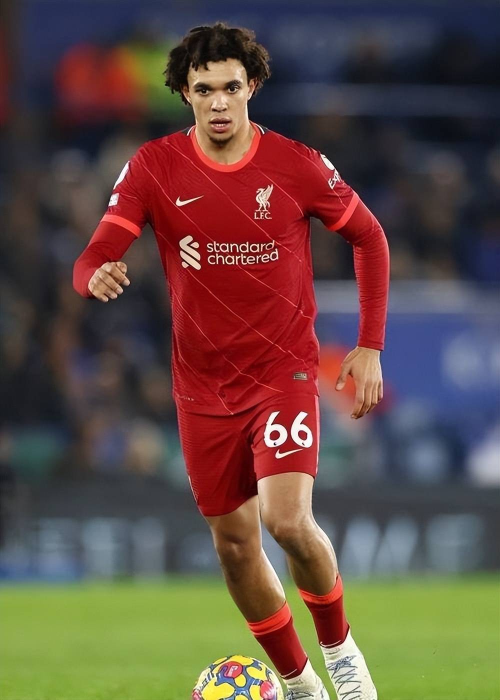 利物浦后防线补强,引进实力门将 利物浦后防线补强,引进实力门将