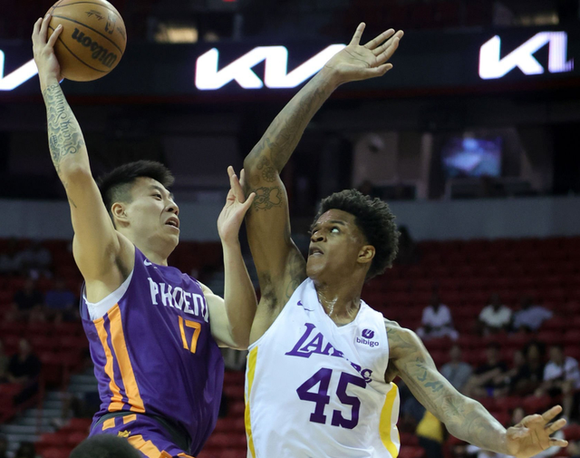 马刺完胜步行者,张镇麟带队取胜的简单介绍 马刺完胜步行者,张镇麟带队取胜的简单介绍