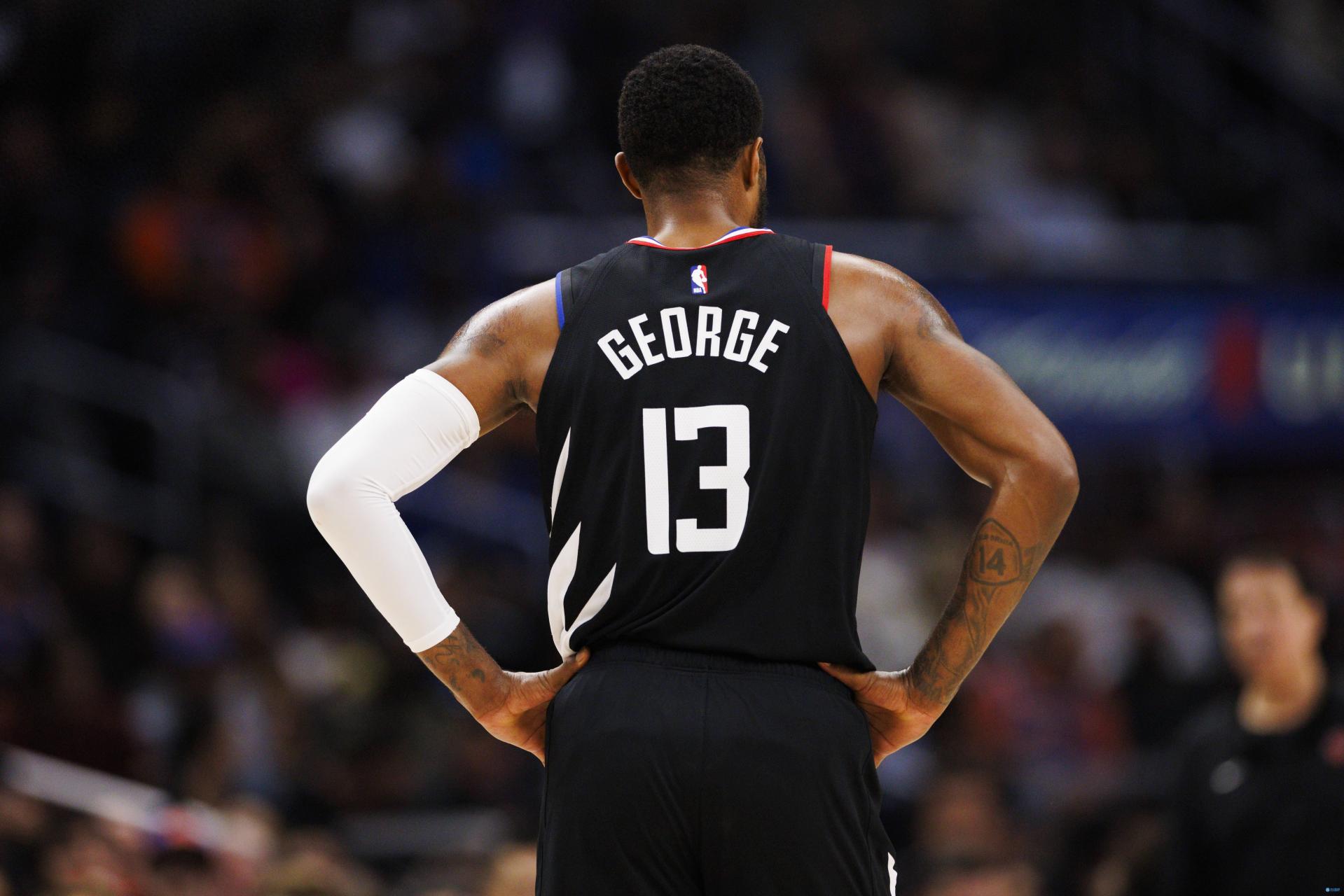 独行侠轻取深圳队,乔治刷新纪录 独行侠轻取深圳队,乔治刷新纪录