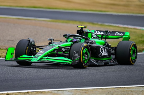 红牛车队横扫梅赛德斯，周冠宇状态火热