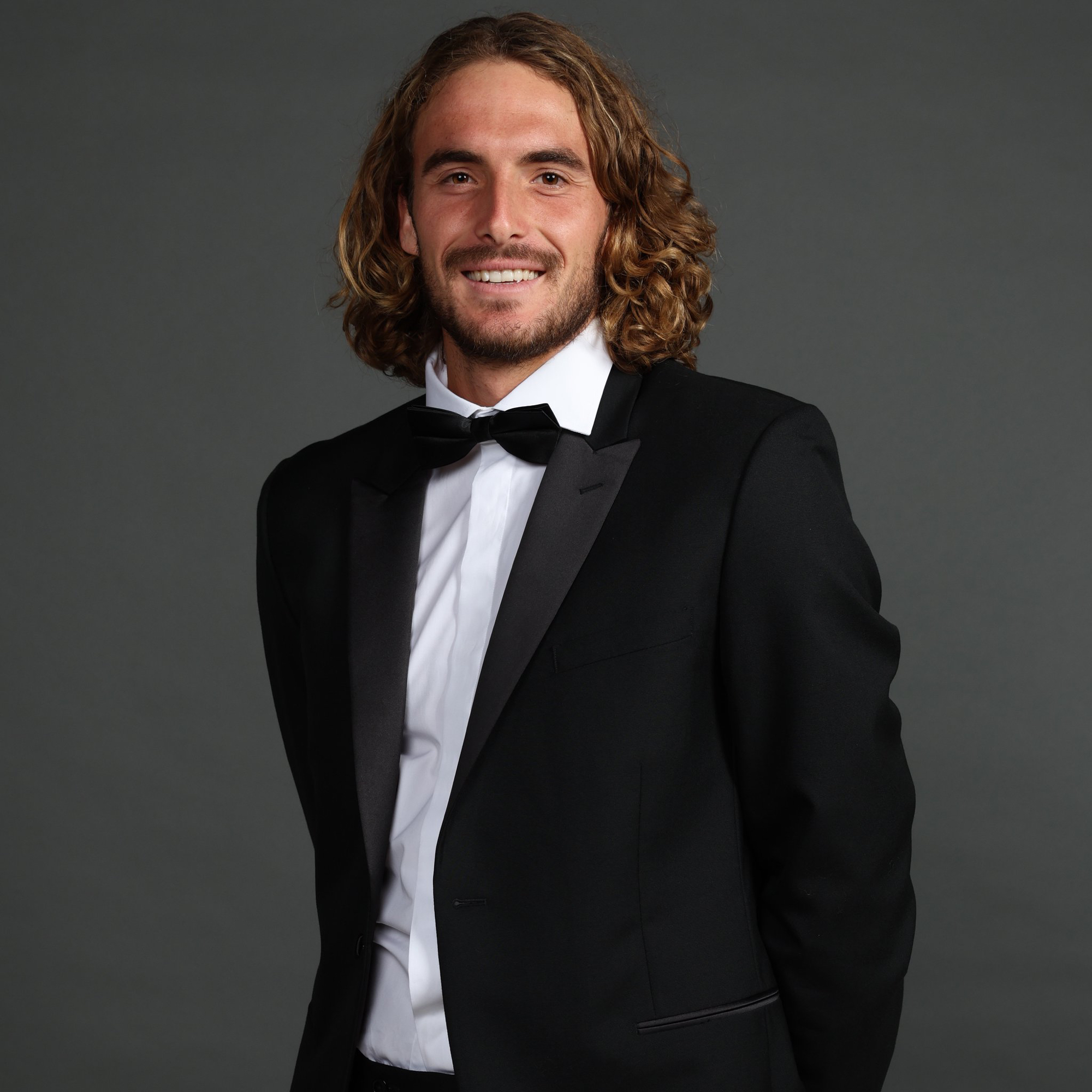 戴维斯杯鏖战年终总决赛，西西帕斯统治全场